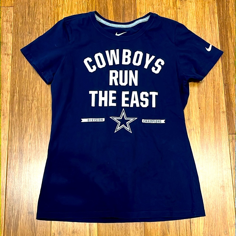 NWOT Nike Women’s “Cowboys Run the East” T-shirt